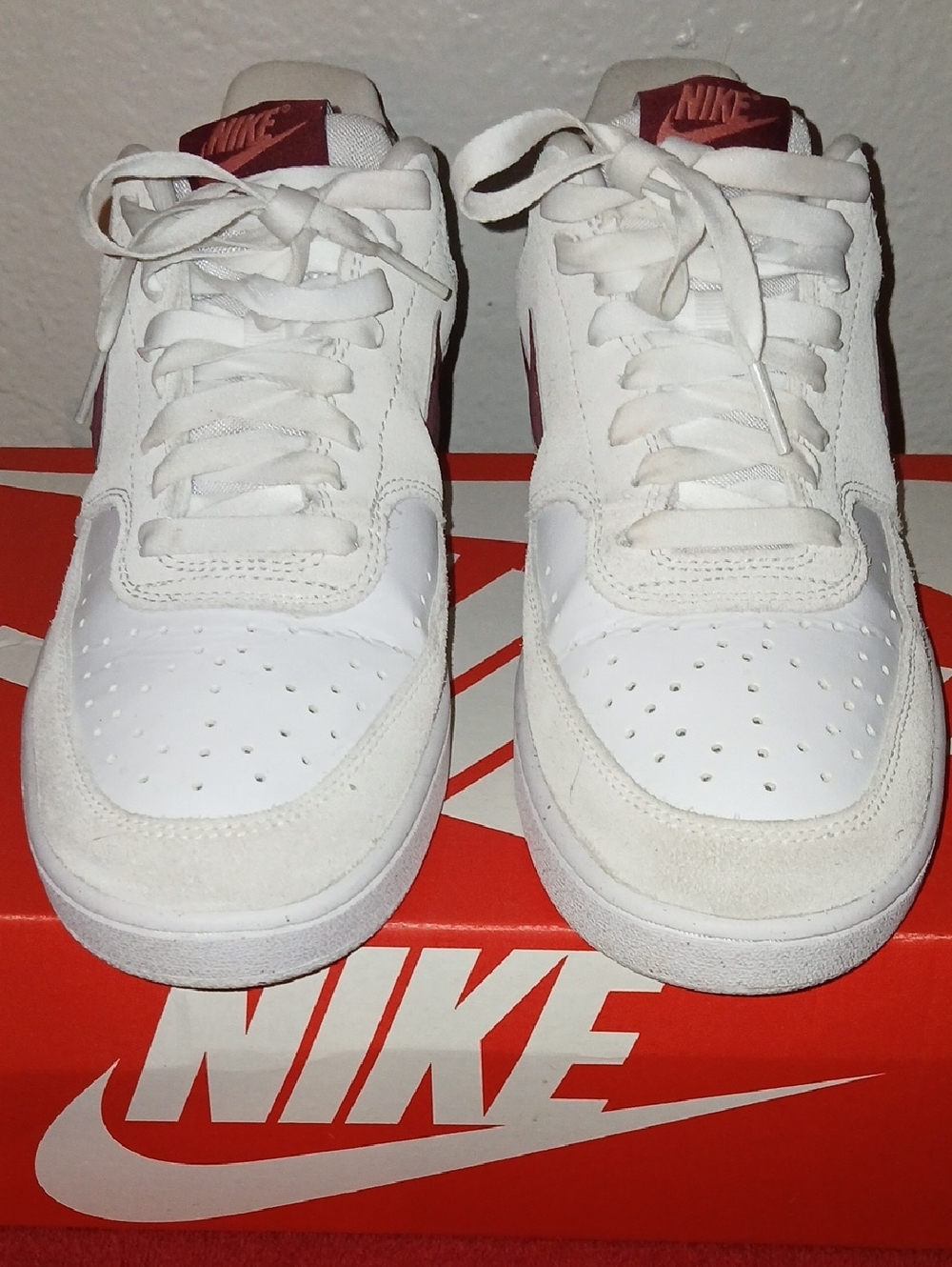 Nike Court Vision Women's Shose s10  Men's s8.5. Cream and Red